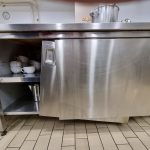 Omarica_pod_pultom-sl3